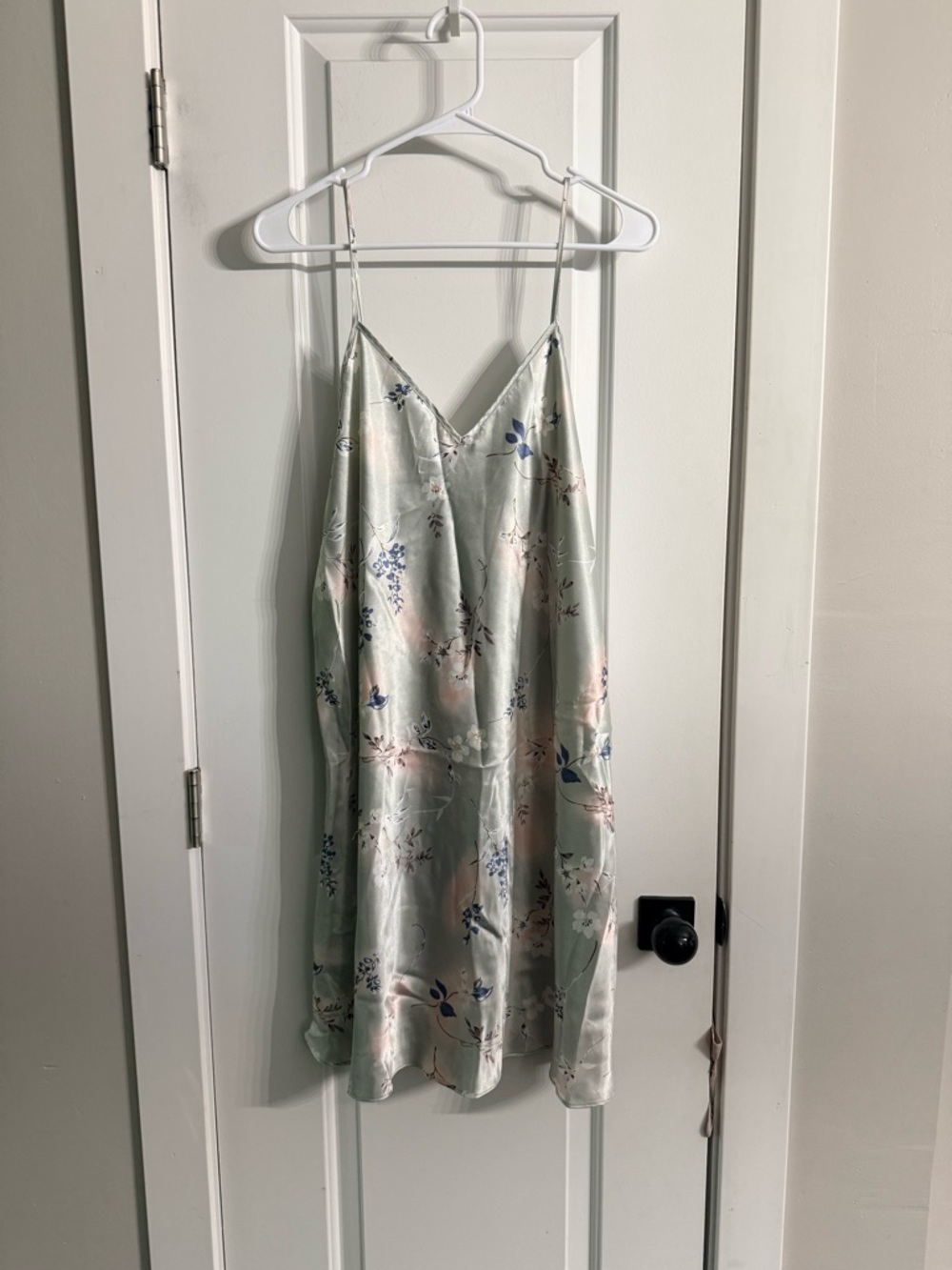 OYO Floral Satin Slip Dress Size Medium - Picture 2 of 7